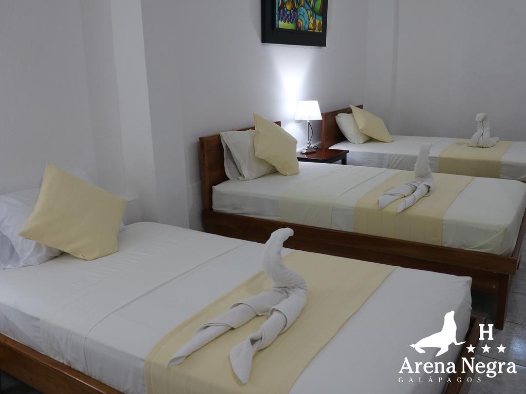 Hostal Arena Negra Puerto Ayora  Exterior foto