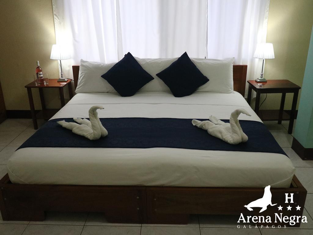 Hostal Arena Negra Puerto Ayora  Exterior foto